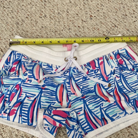 Lilly Pulitzer Red Right Return Chrissy Shorts small s front pocket beach - Picture 7 of 10
